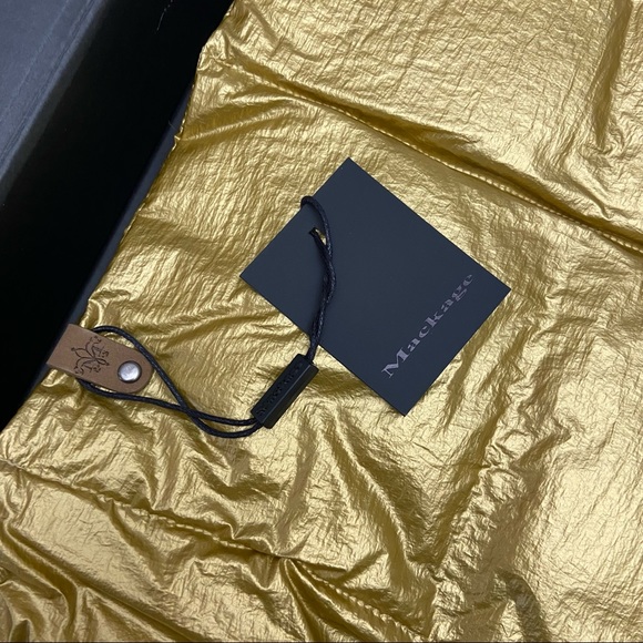 Mackage Ellis Gold Down Puffer Scarf NEW IN BOX - Picture 3 of 4